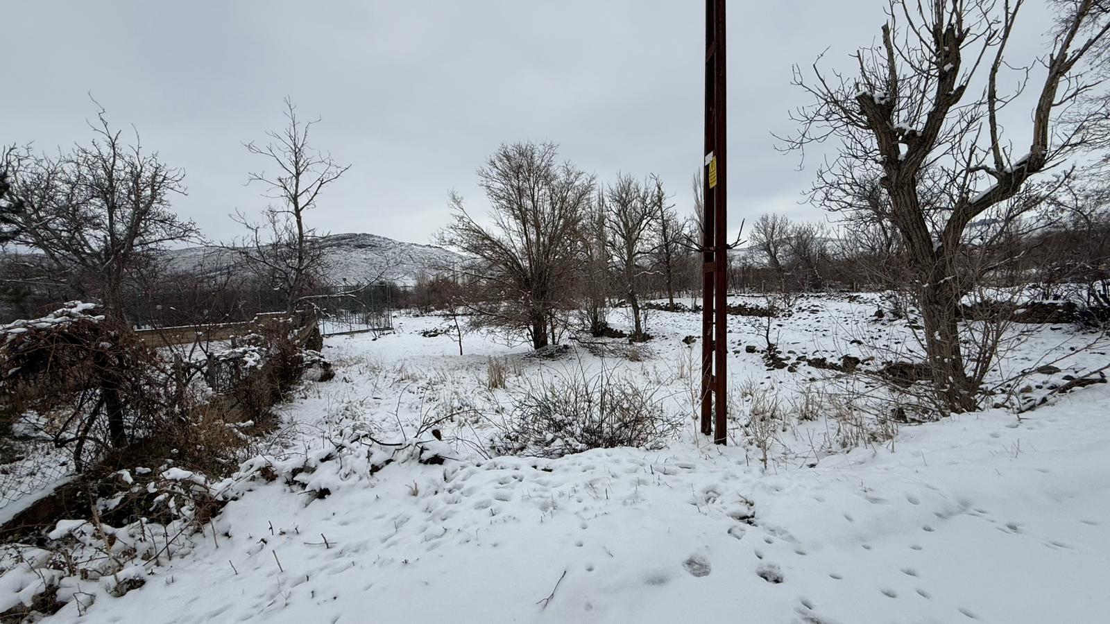 KAYSERİ DEVELİ ZİLE MAHALLESİ KÖYÖNÜ MEVKİİNDE SATILIK HOBİ BAHÇESİ YERİ